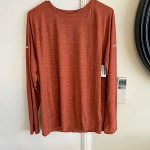 Long sleeve dry fit men’s top